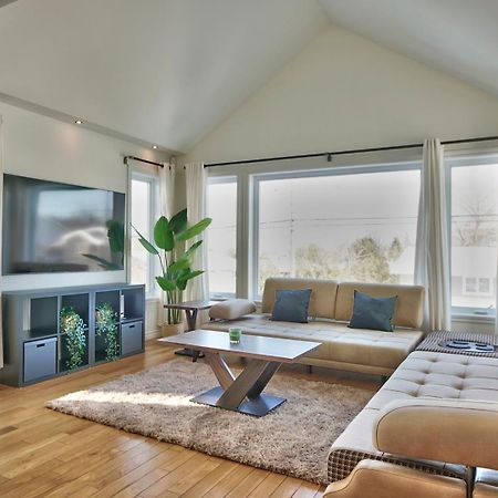 Dynamite 2-Bedroom House, Garage, Sleeps 6 Sherbrooke Exterior foto
