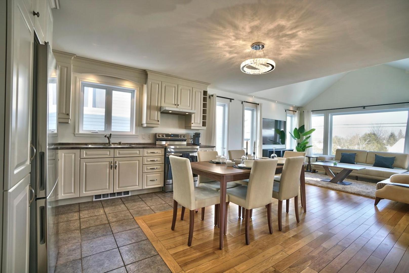 Dynamite 2-Bedroom House, Garage, Sleeps 6 Sherbrooke Exterior foto